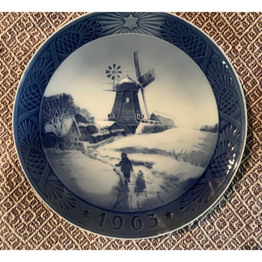Royal Copenhagen Blue Christmas Plate 1963: Windmill